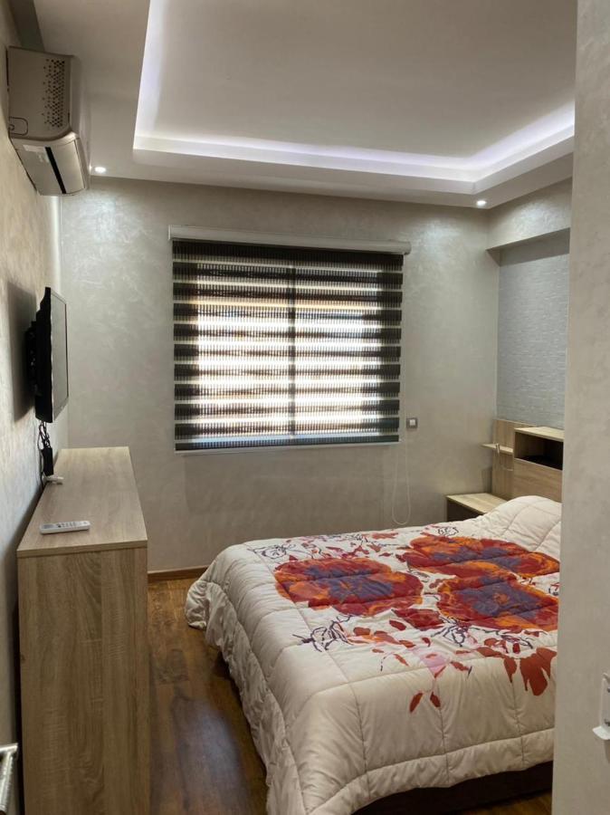 Magnifique Appart F3, Renove, Tres Bien Desservie Casablanca Bagian luar foto