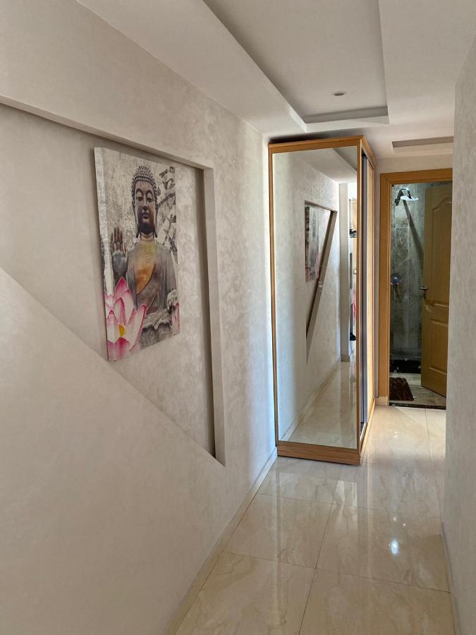 Magnifique Appart F3, Renove, Tres Bien Desservie Casablanca Bagian luar foto