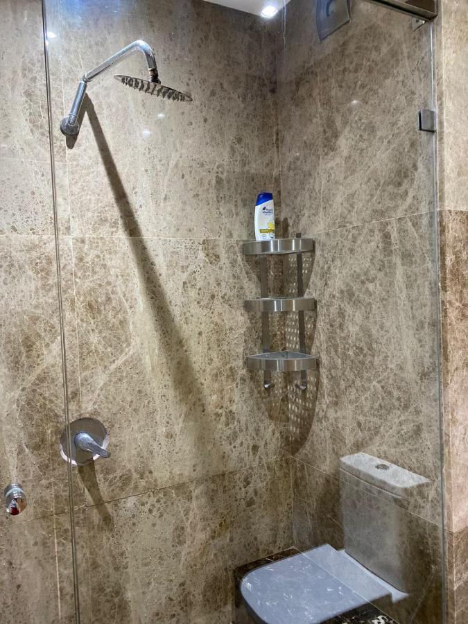 Magnifique Appart F3, Renove, Tres Bien Desservie Casablanca Bagian luar foto